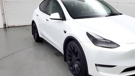 TESLA MODEL Y 2023 7SAYGDEF1PF796839 image